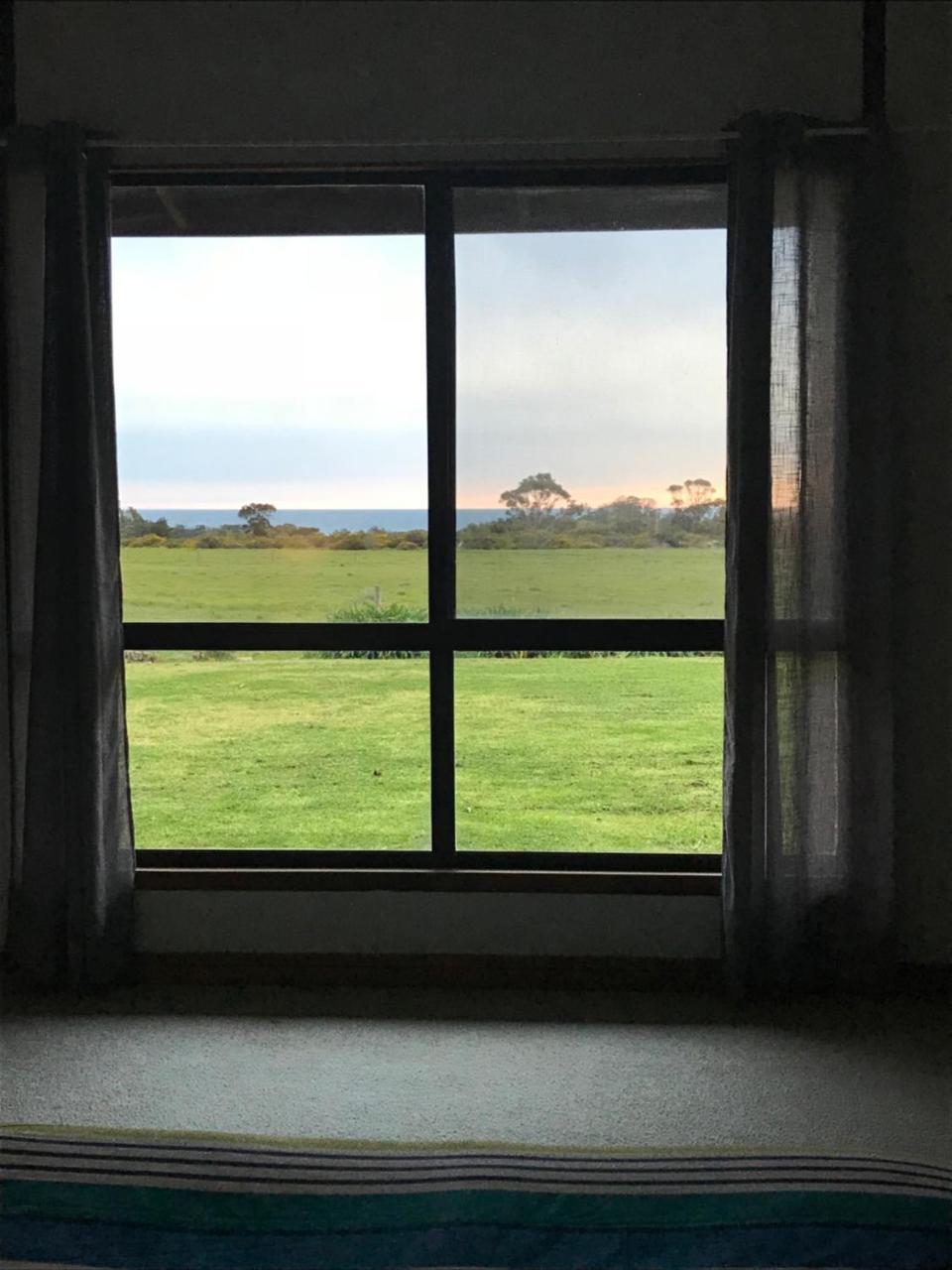 Bee'S Place - 3 Bedroom Home On 10 Acres Of Land With Distant Ocean Views Emu Bay Extérieur photo