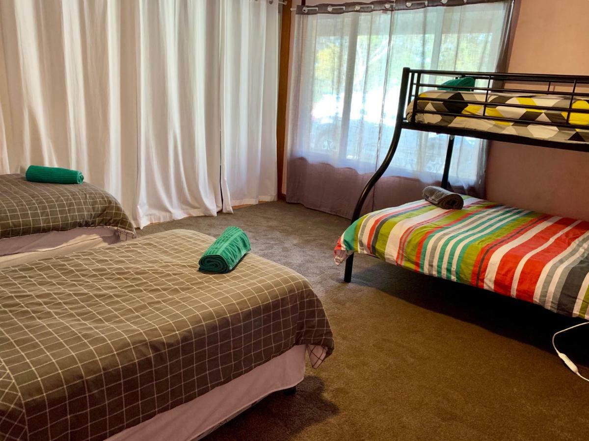 Bee'S Place - 3 Bedroom Home On 10 Acres Of Land With Distant Ocean Views Emu Bay Extérieur photo